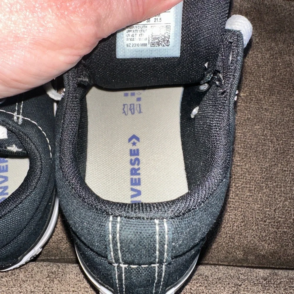 Converse Kids Black and White Low Top Sneakers Size 3